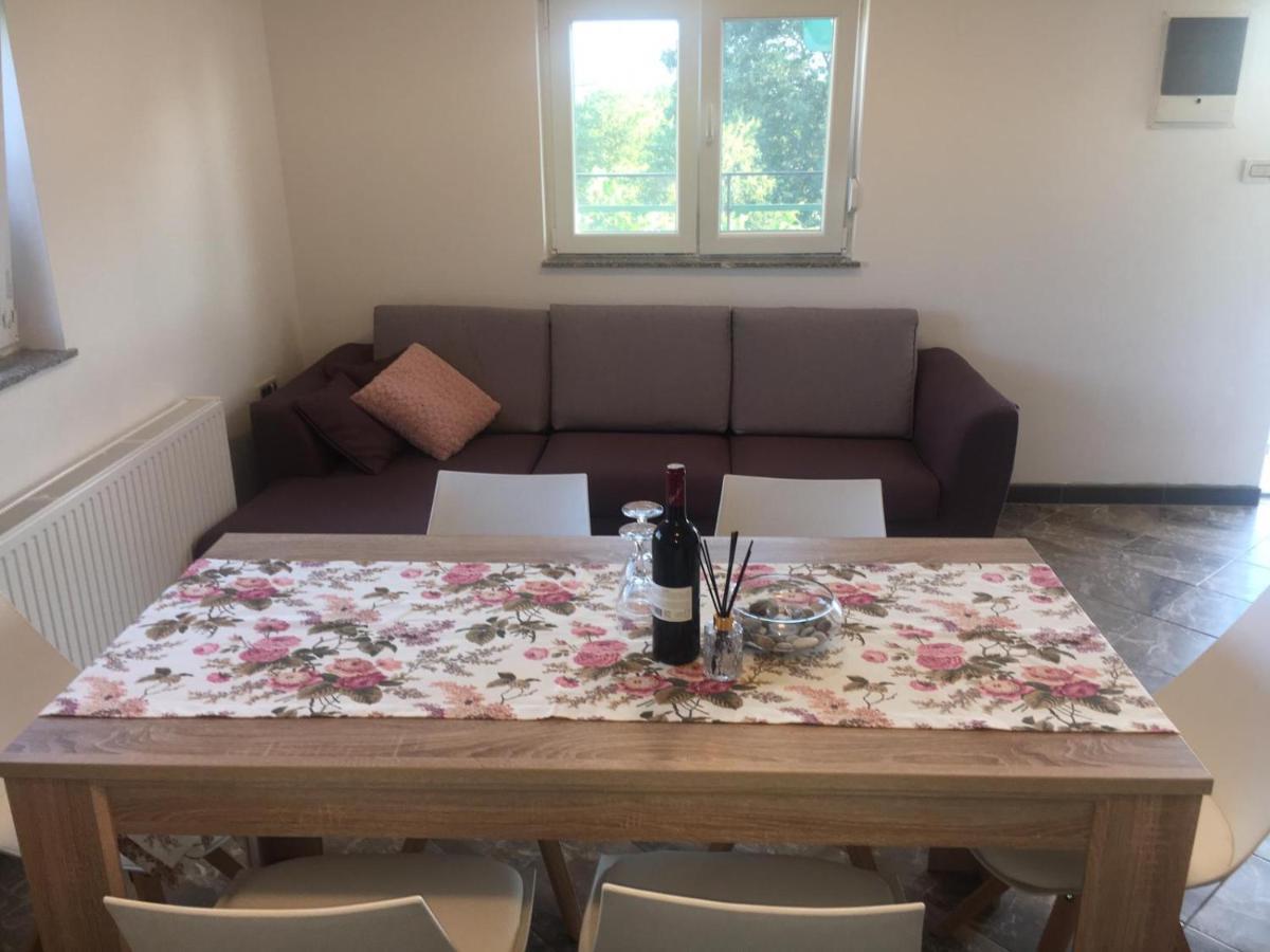 Apartman Anita Apartment Konjevrate Exterior foto