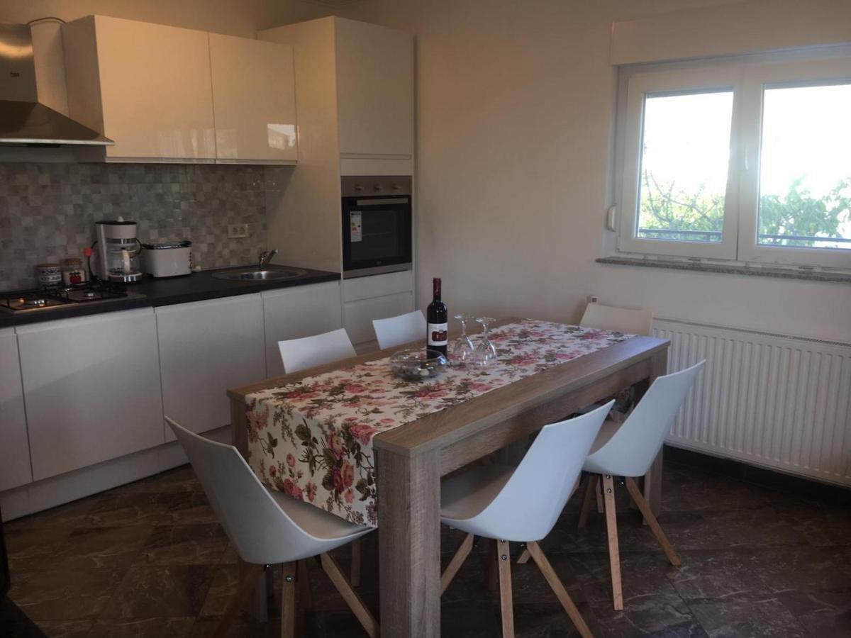 Apartman Anita Apartment Konjevrate Exterior foto