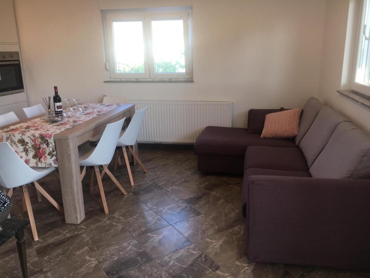 Apartman Anita Apartment Konjevrate Exterior foto